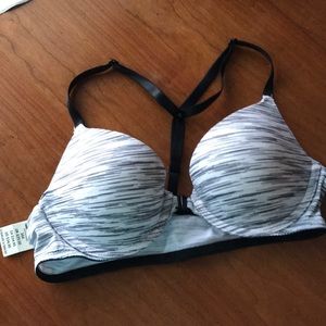 NWT Victoria Secret bra